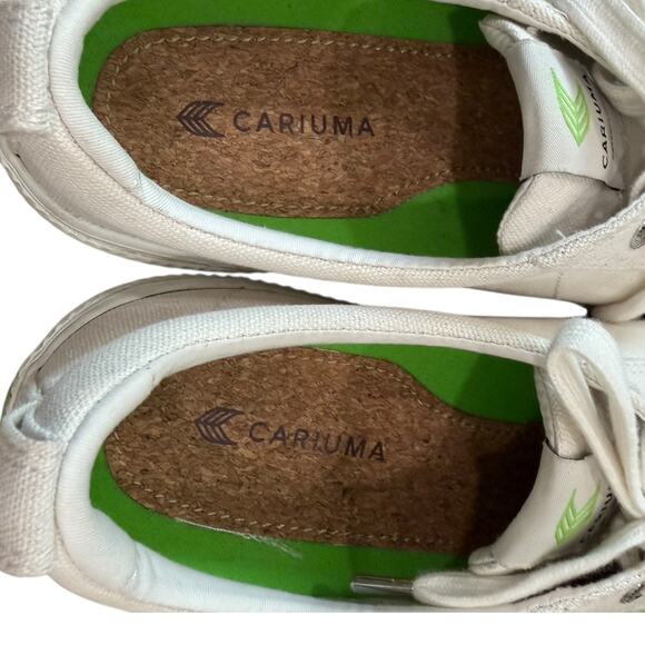 Cariuma Oca Low Sneaker in White - Picture 7 of 9